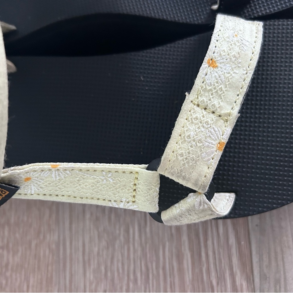 Teva Women's Adjustable Strap Sandals in Cream - Picture 11 of 12